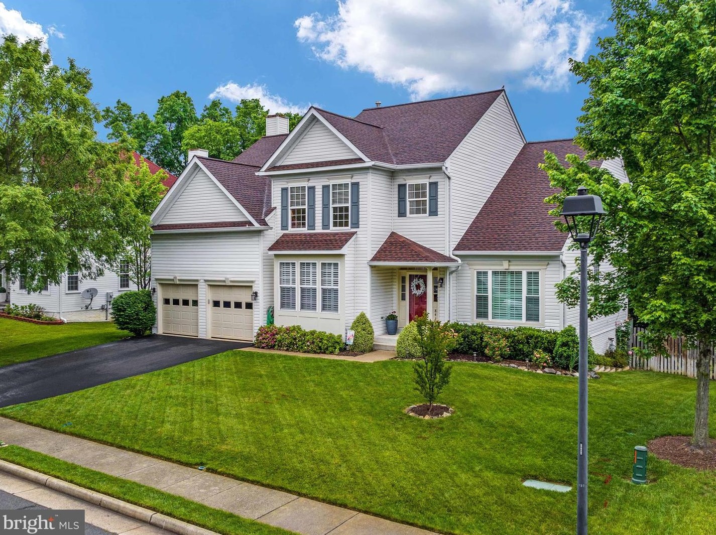 842 Macalister Dr, Leesburg VA 20175-8905 exterior