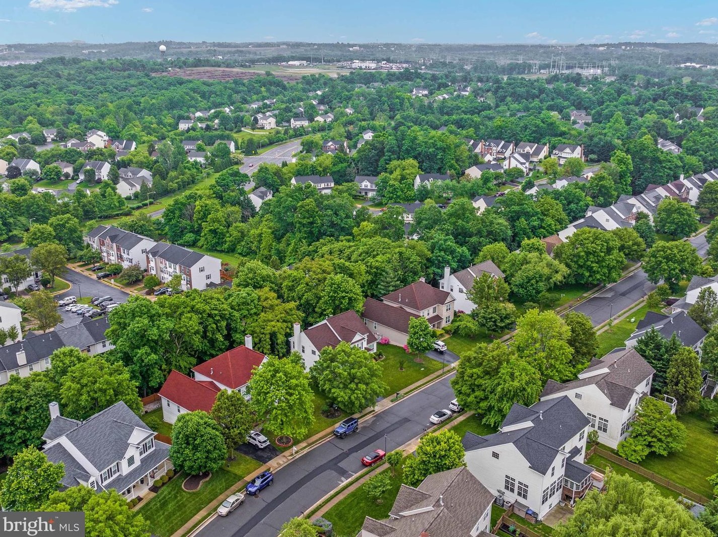 842 Macalister Dr, Leesburg VA 20175-8905 exterior