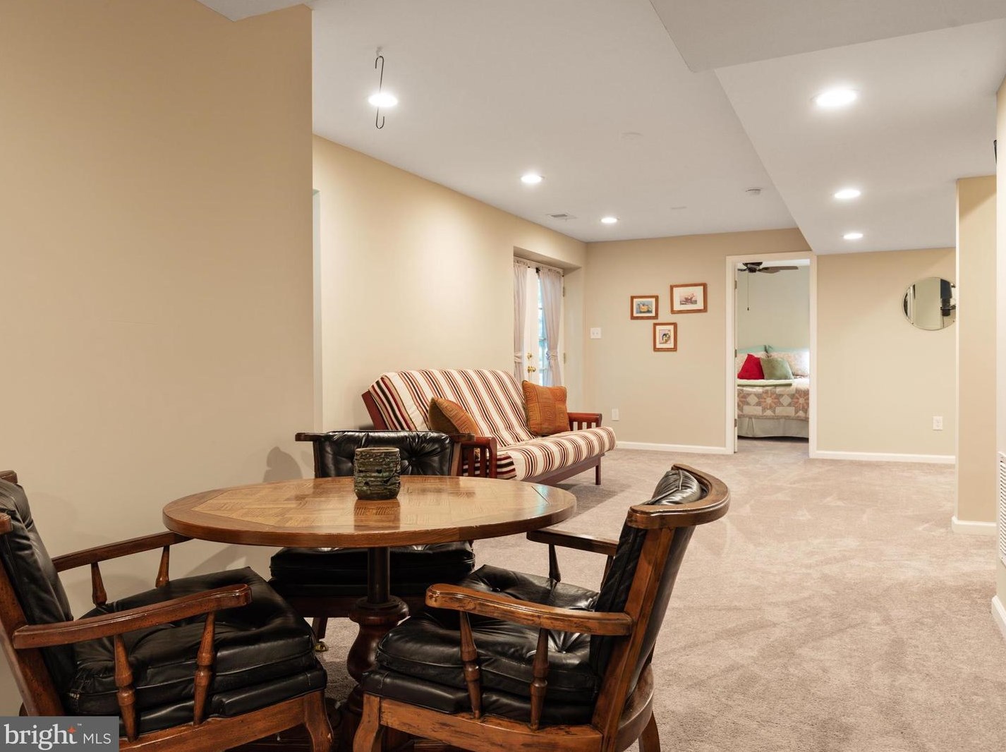 842 Macalister Dr, Leesburg VA 20175-8905 exterior