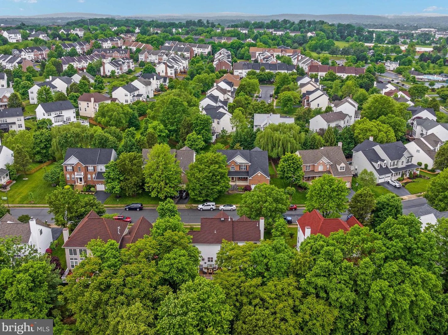 842 Macalister Dr, Leesburg VA 20175-8905 exterior