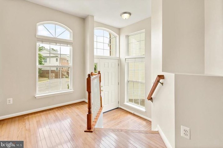 43093 Forest Edge Sq, Ashburn, VA 20148
