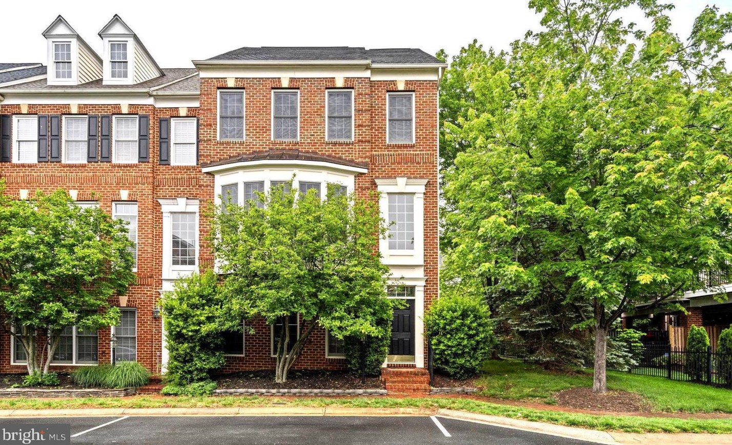 43808 Ballybunion Ter, Leesburg, VA 20176-7447