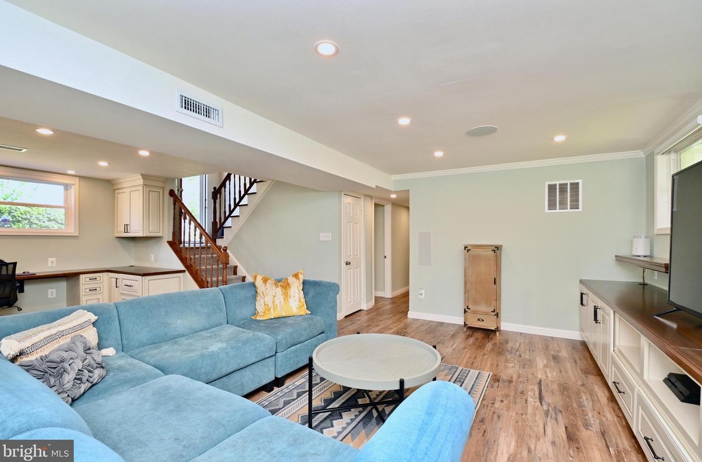 1212 Lee Rd, Dulles VA  20164-2753 exterior