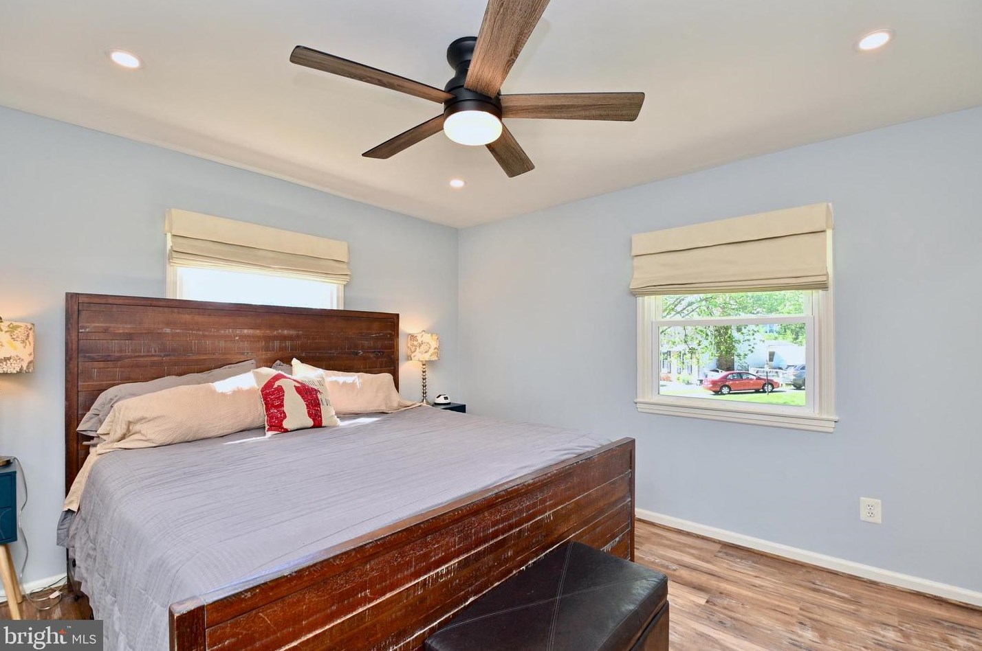 1212 Lee Rd, Dulles VA  20164-2753 exterior