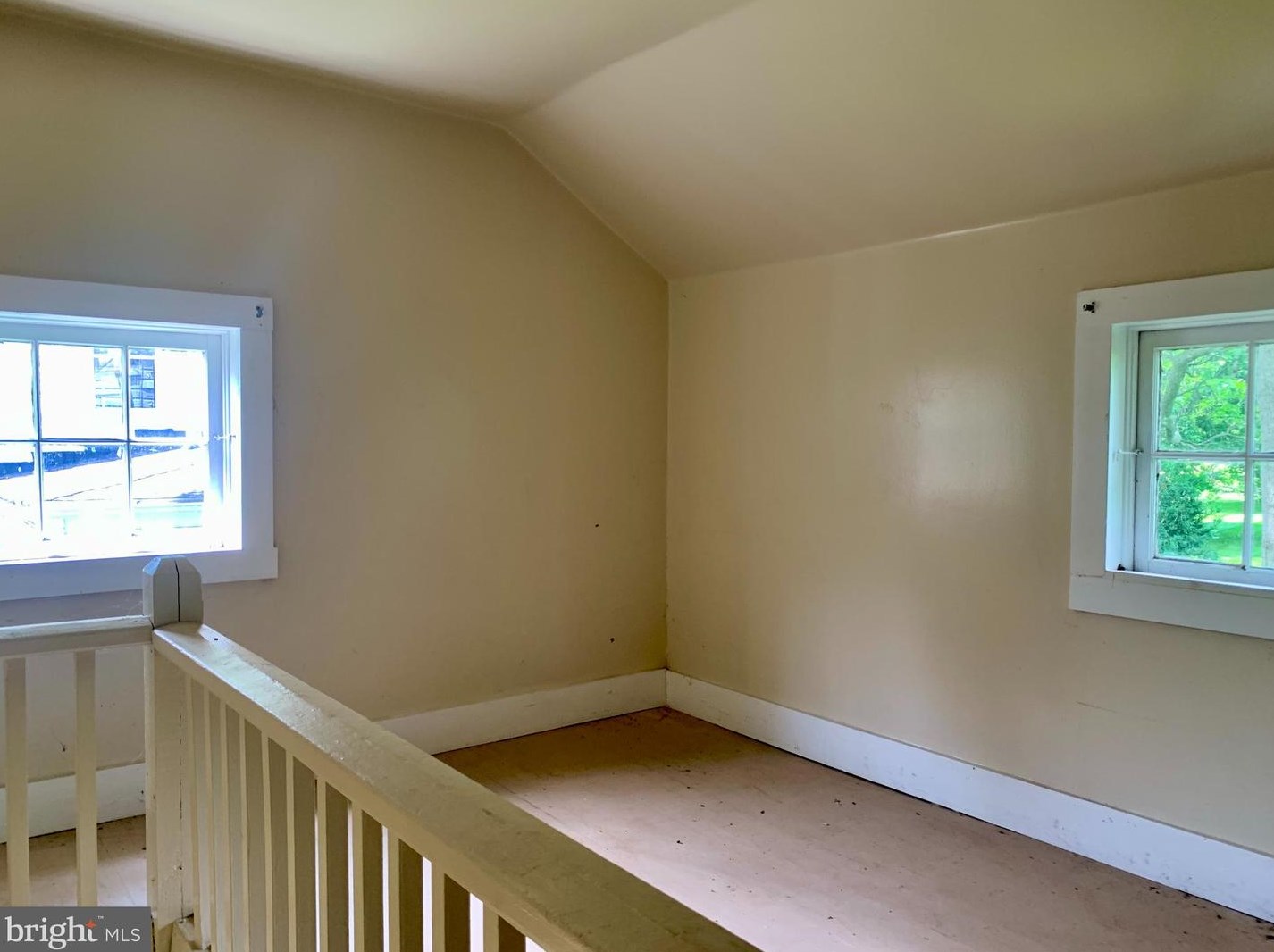 210 Cornwall St, Leesburg VA 20176-2701 exterior