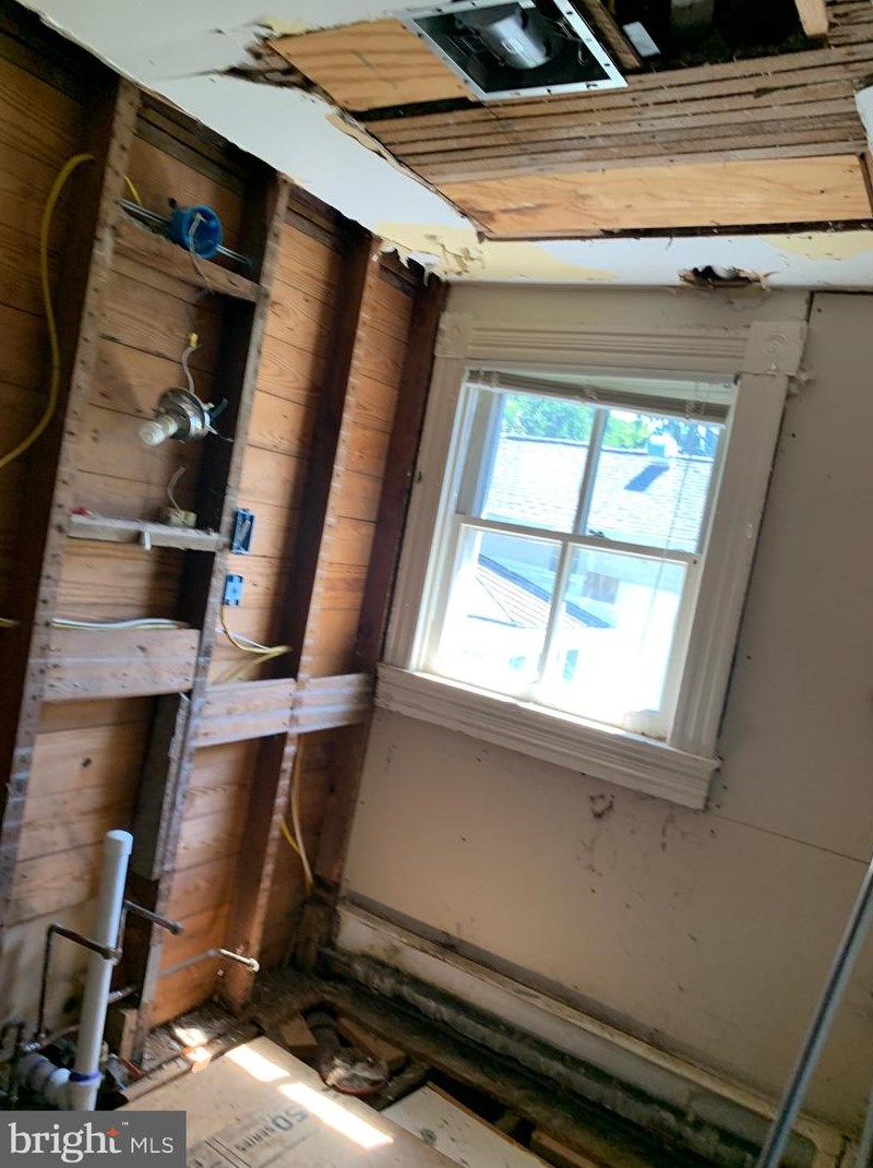 210 Cornwall St, Leesburg VA 20176-2701 exterior