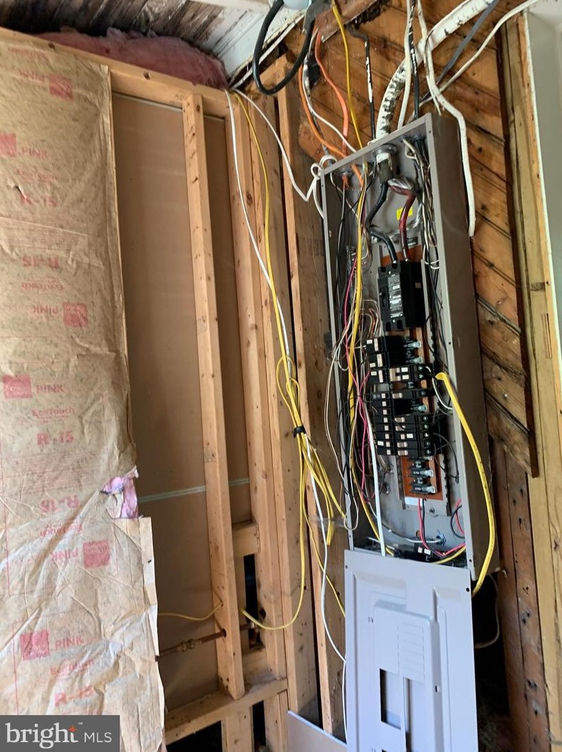 210 Cornwall St, Leesburg VA 20176-2701 exterior