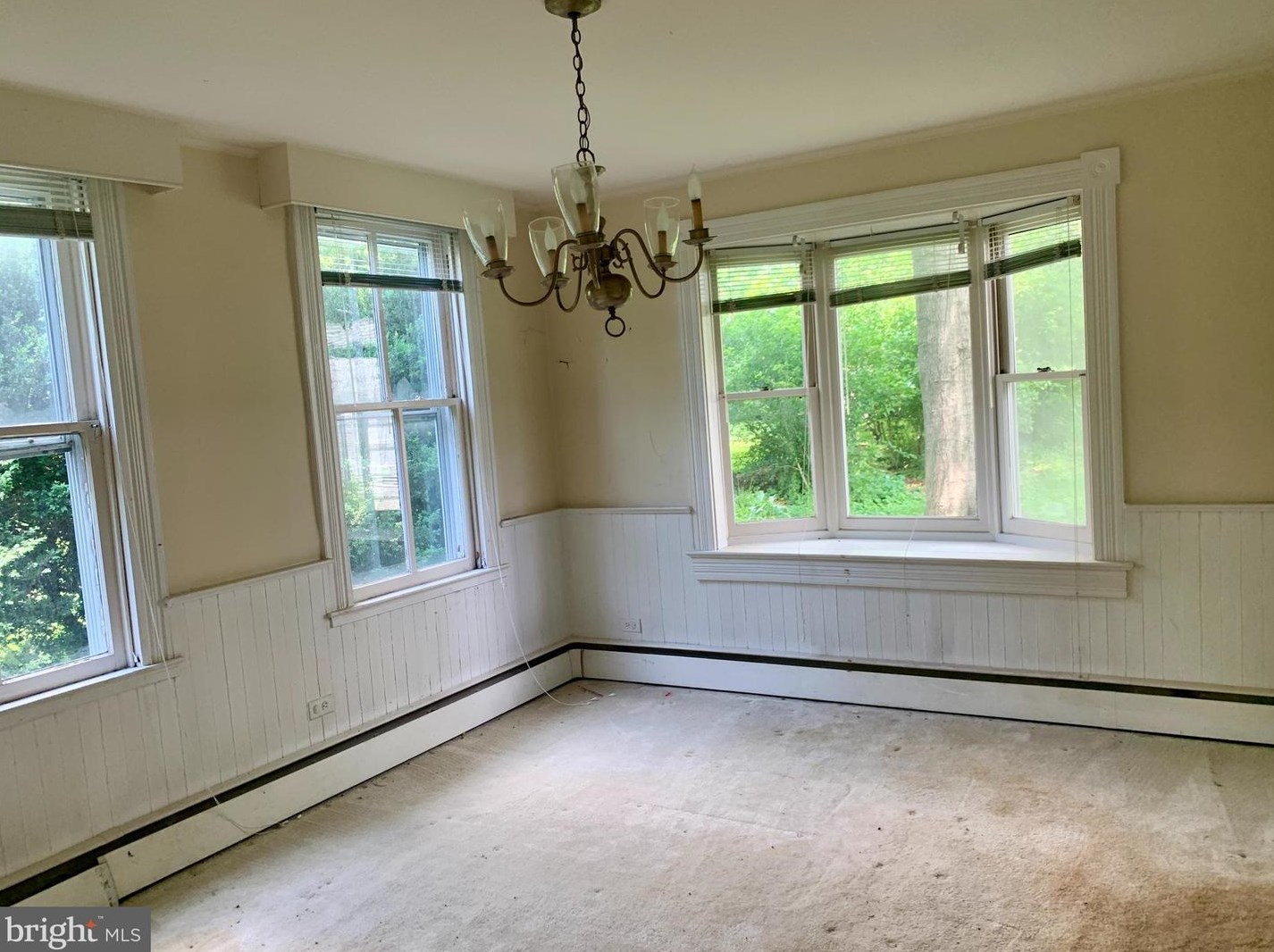 210 Cornwall St, Leesburg VA 20176-2701 exterior