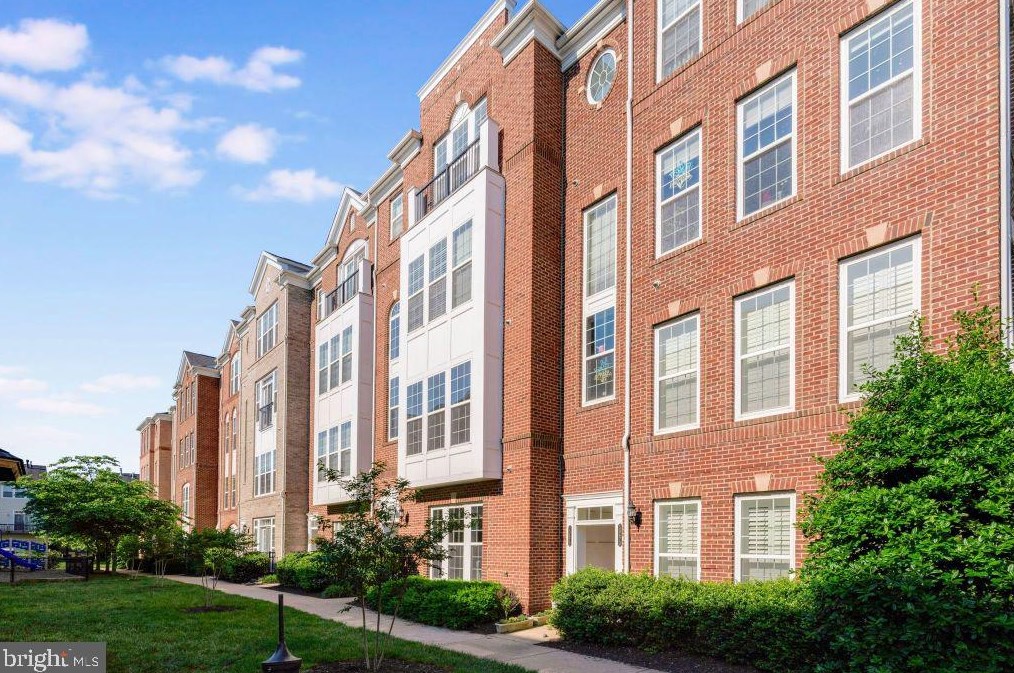 20674 Pilate Square, Ashburn, VA 20147