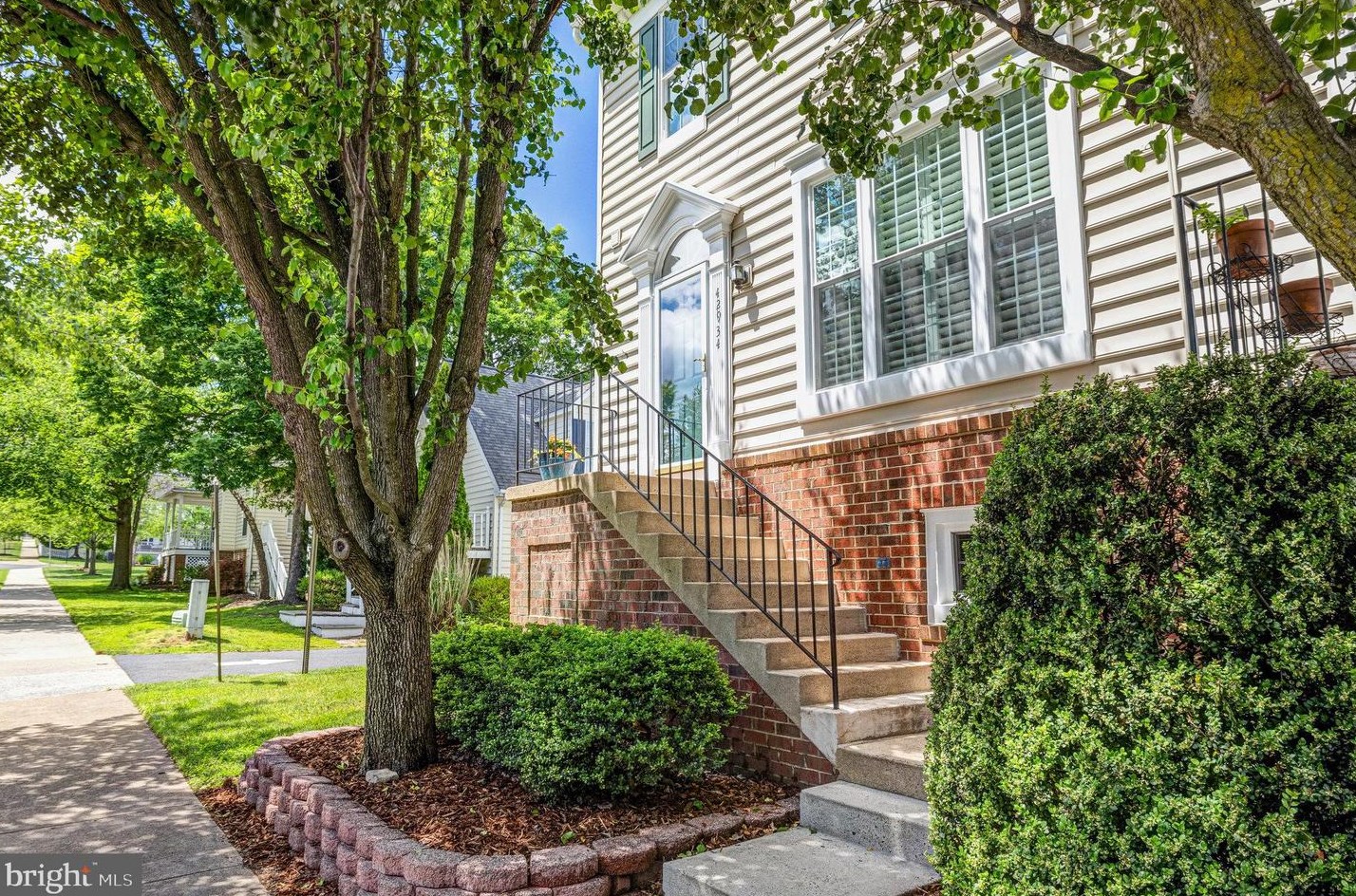 42934 Chesterton St, Ashburn, VA 20147-3661