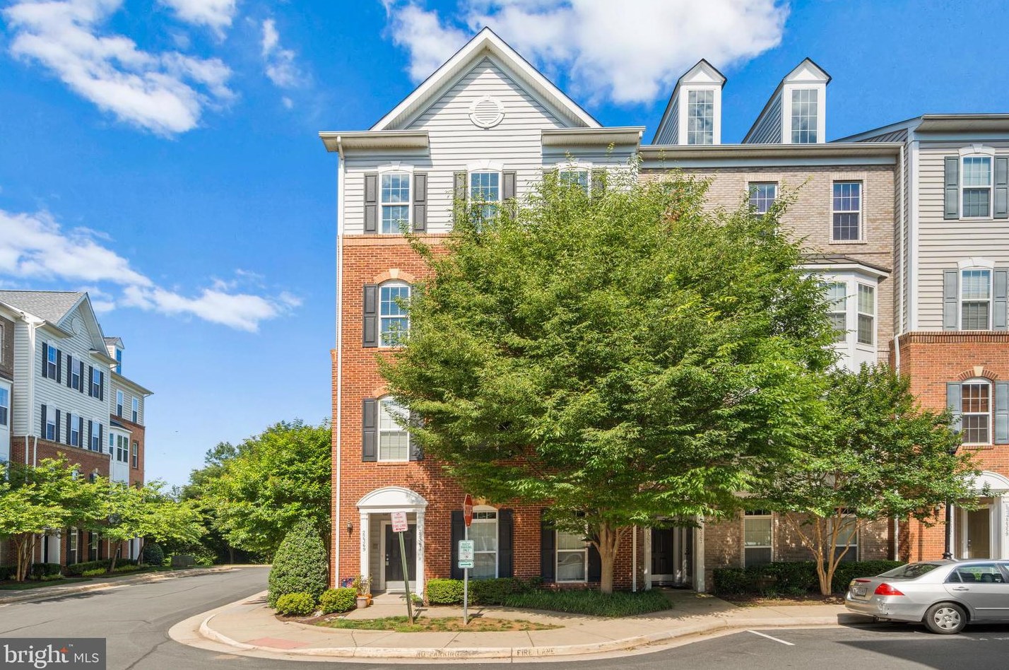 22369 Concord Station Ter, Ashburn, VA 20148-2426