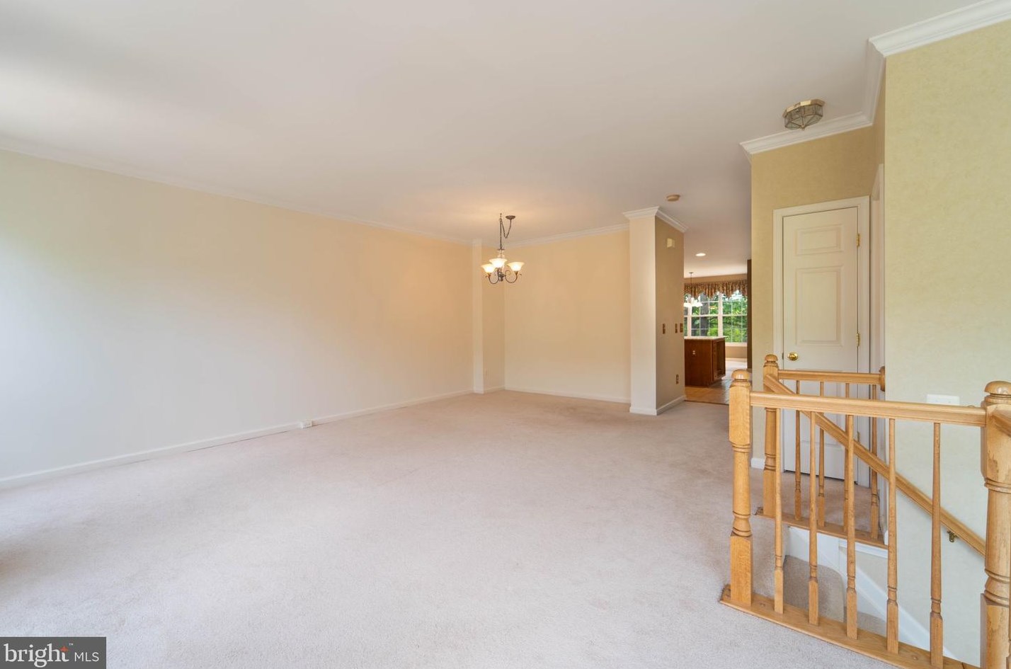 20813 Miranda Falls Sq, Dulles VA  20165-2480 exterior