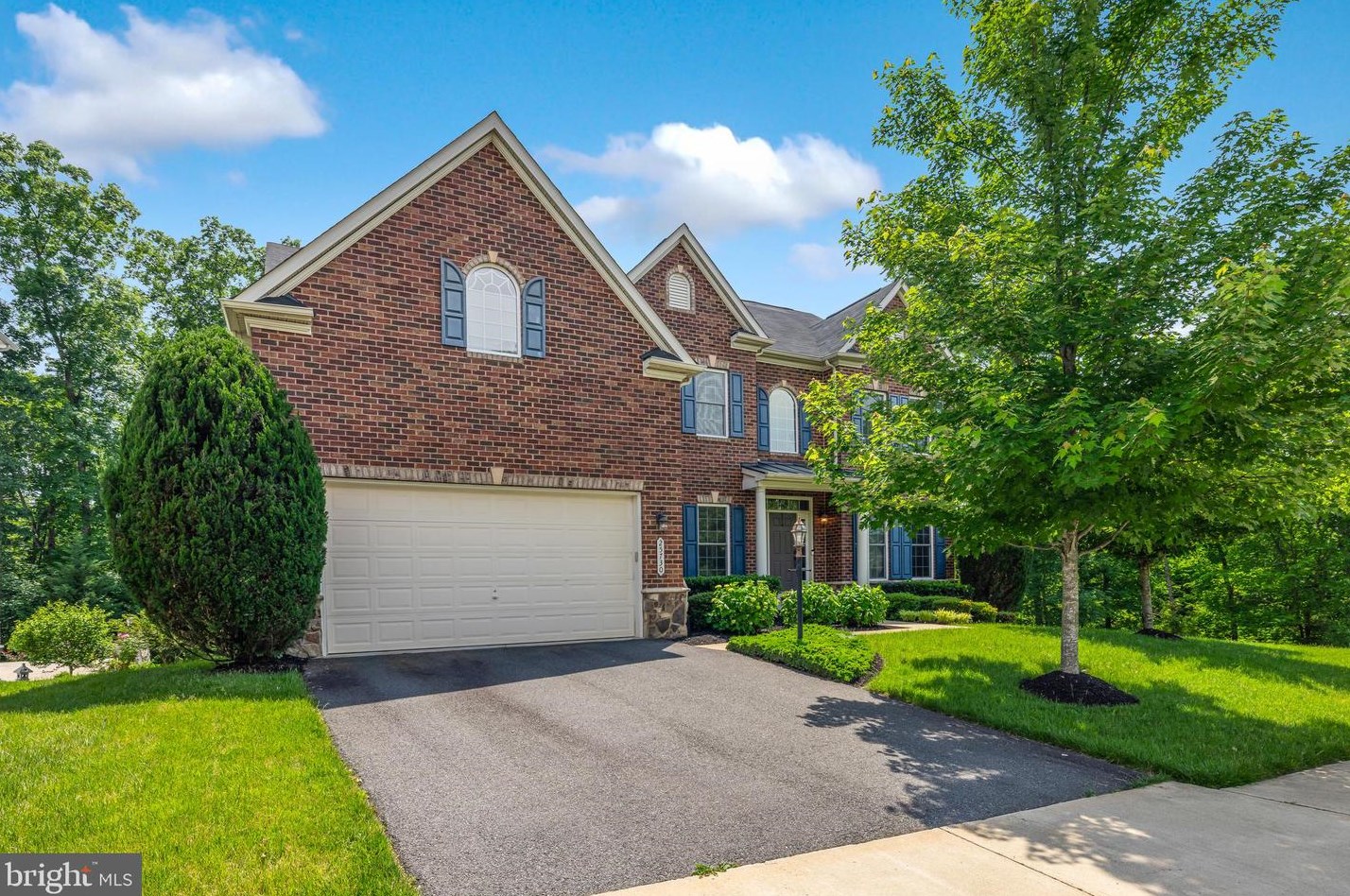 25730 Lennox Hale Dr, Stone Ridge, VA 20105