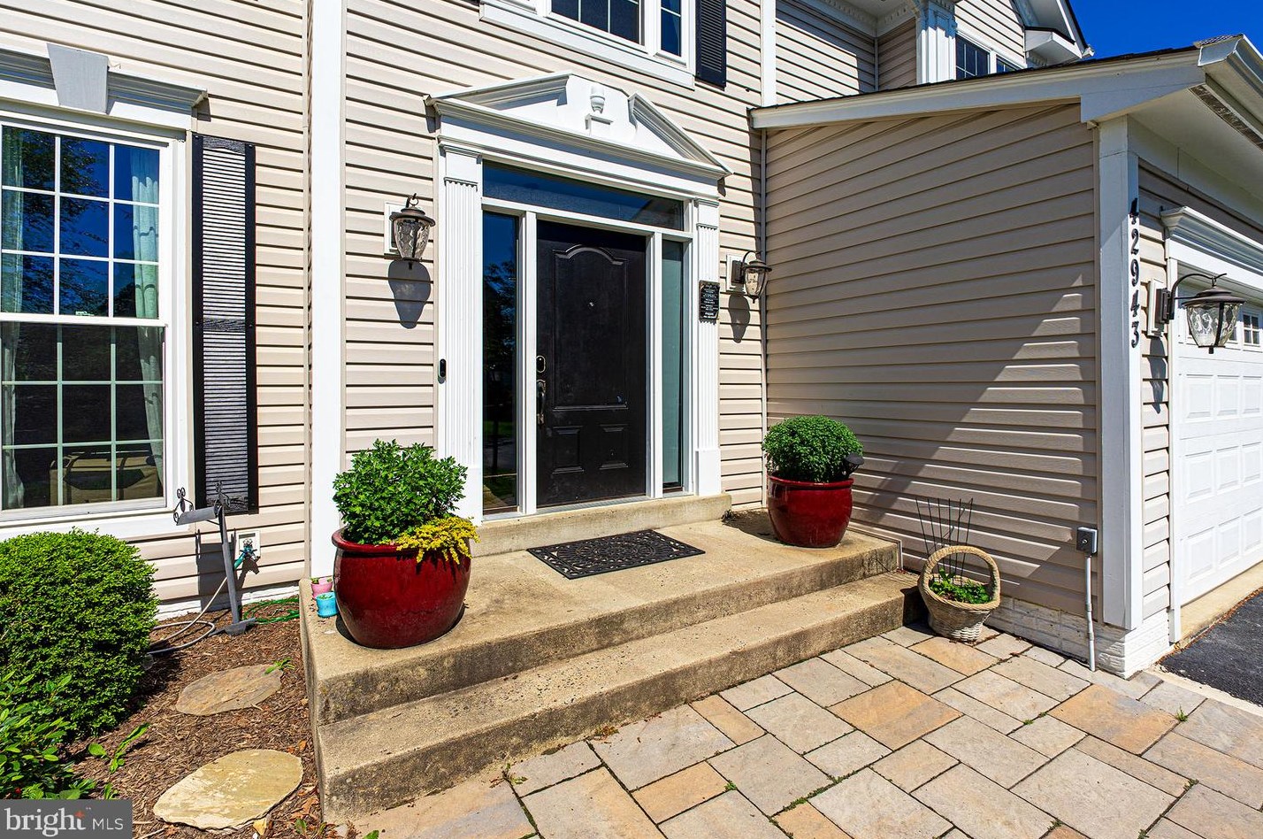 42943 Gotham Way, Ashburn, VA 20147