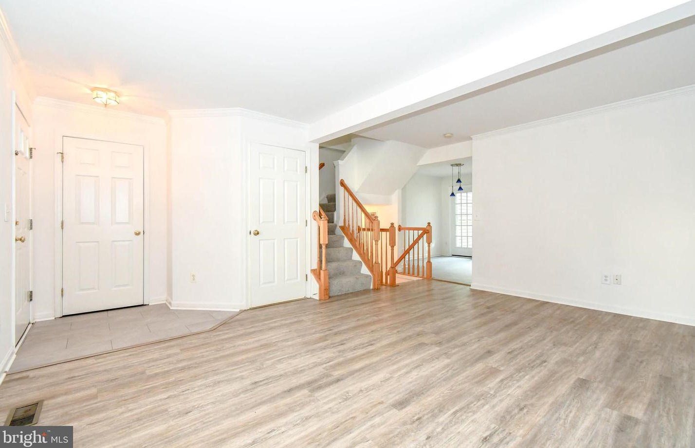 245 Shirley Square Se, Leesburg, VA 20175