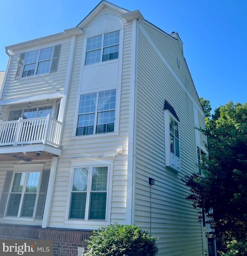 46891 Eaton Terrace #301, Dulles, VA 20164