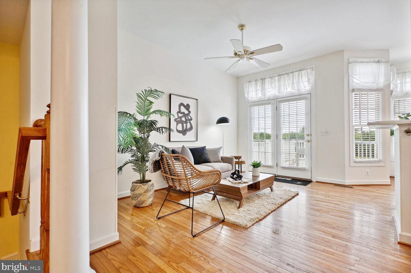 43003 Golf View Dr, Fairfax VA 20152-4449 exterior