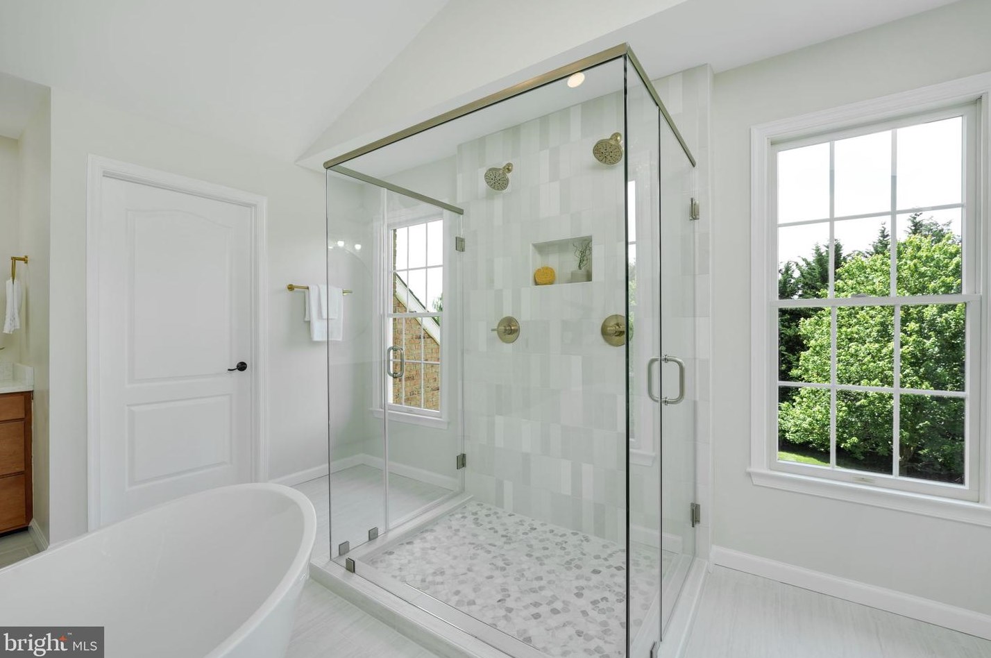 17839 Tobermory Pl, Leesburg VA 20175-7057 exterior