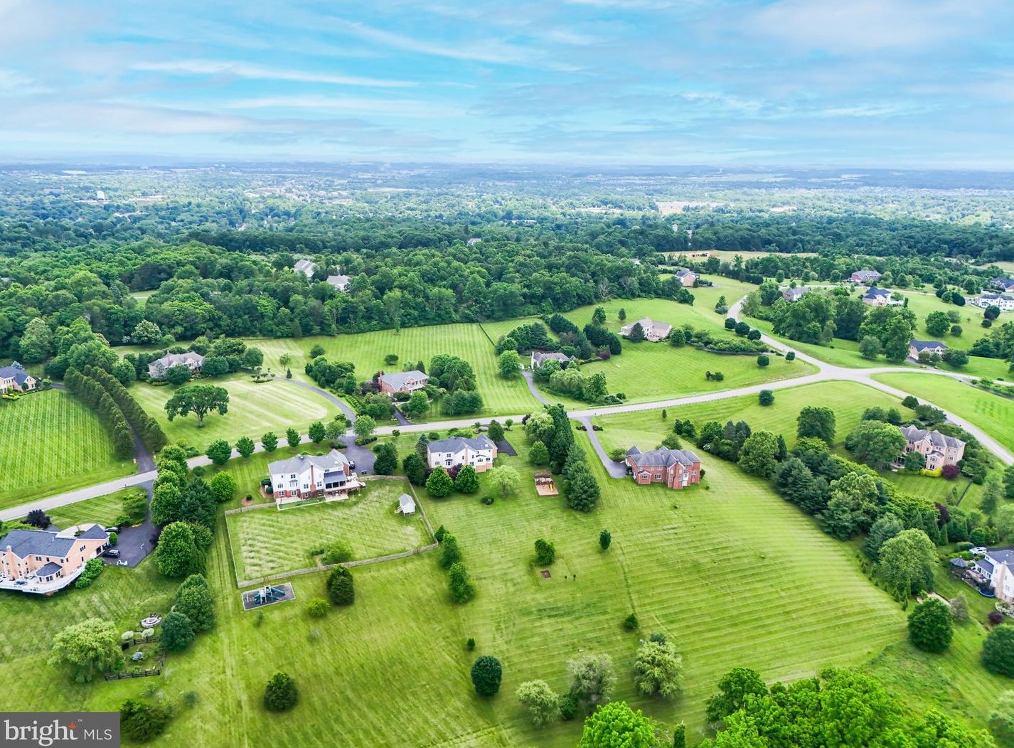 17839 Tobermory Pl, Leesburg VA 20175-7057 exterior