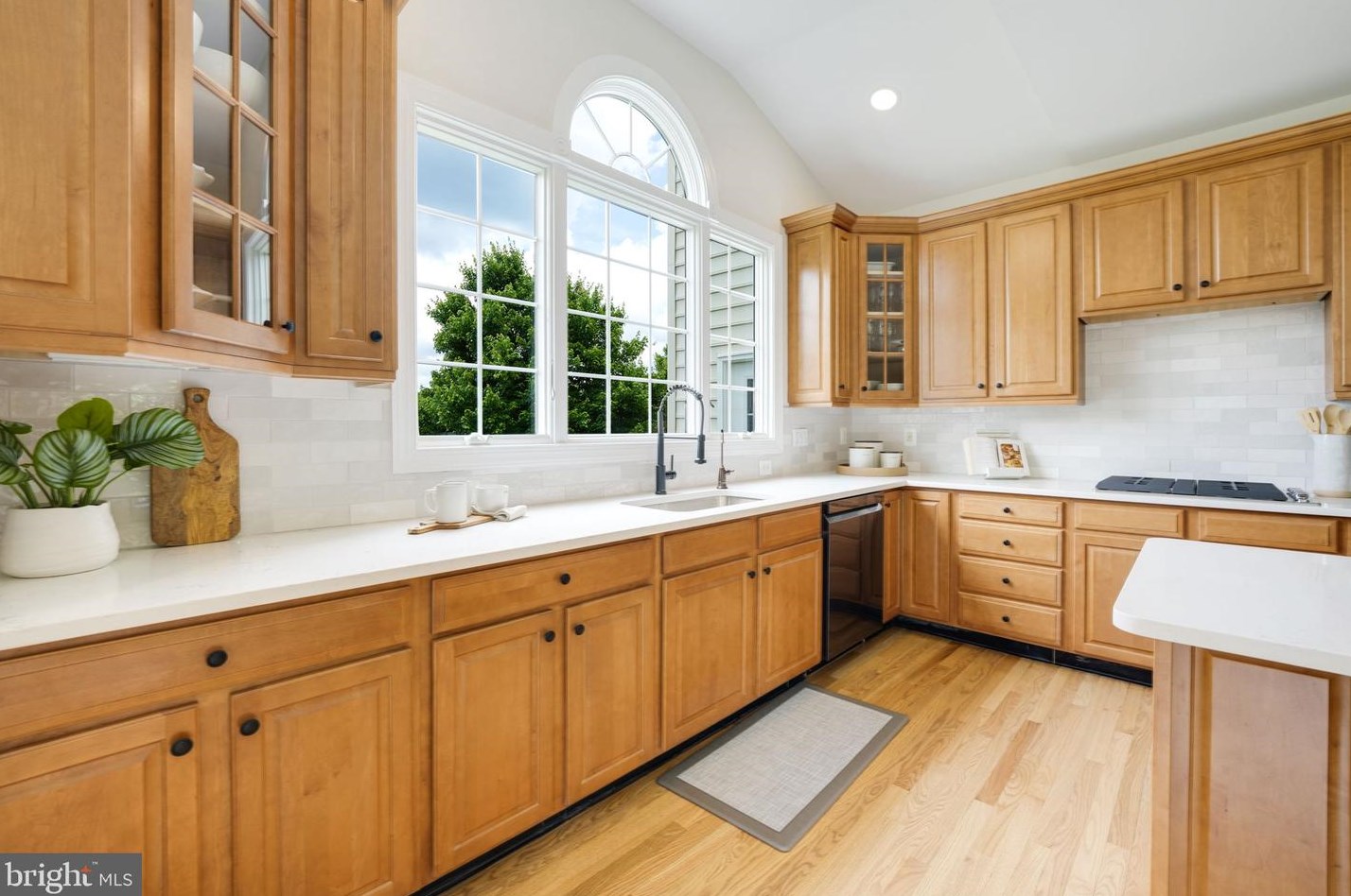 17839 Tobermory Pl, Leesburg VA 20175-7057 exterior