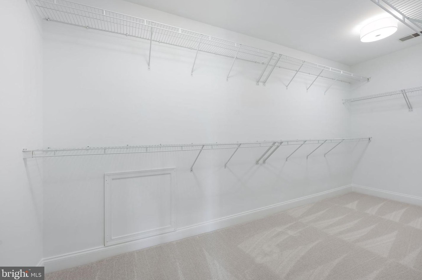 17839 Tobermory Pl, Leesburg VA 20175-7057 exterior