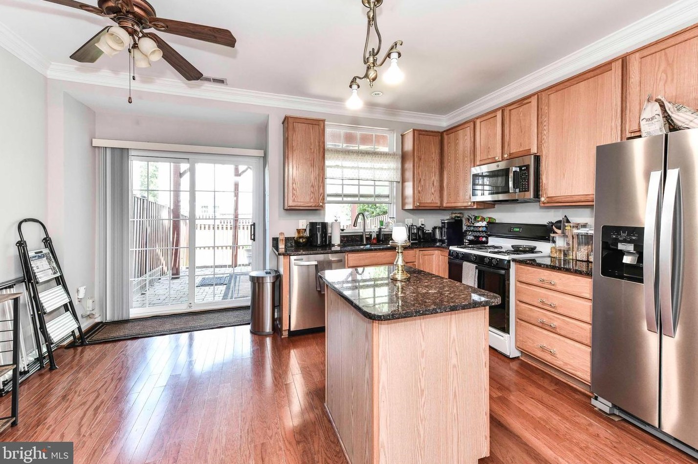 44484 Watertown Ter, Ashburn, VA 20147-7141