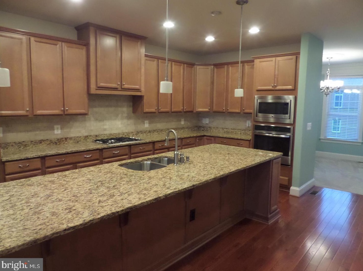 26031 Huntwick Glen Square, Stone Ridge, VA 20105