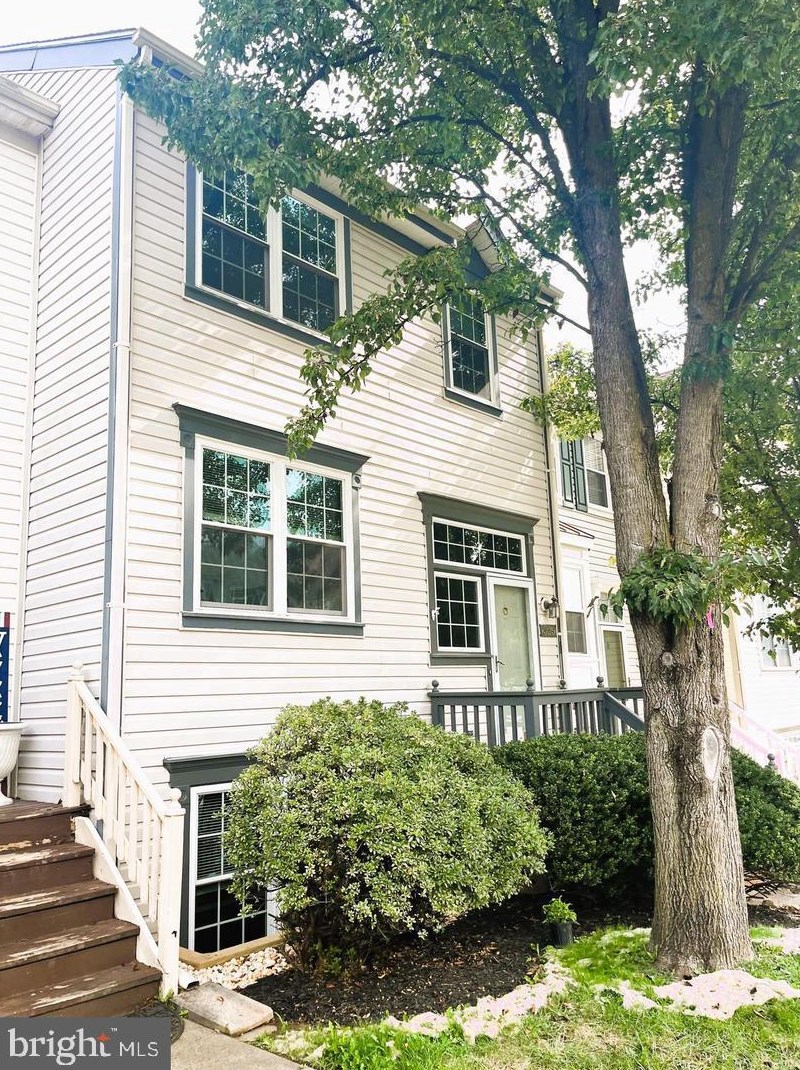 325 Mcdaniel Dr, Purcellville, VA 20132