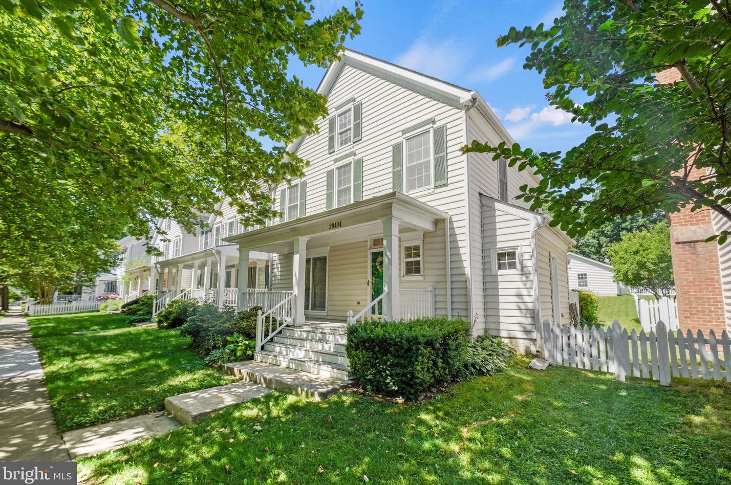 20404 Plainfield St, Ashburn, VA 20147