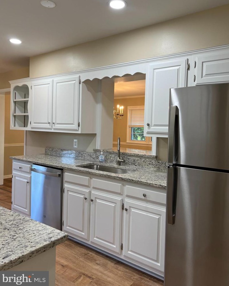 313 Valley View Ave, Leesburg, VA 20175-3528
