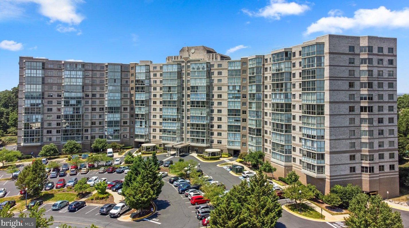 19365 Cypress Ridge Terrace #1018, Leesburg, VA 20176