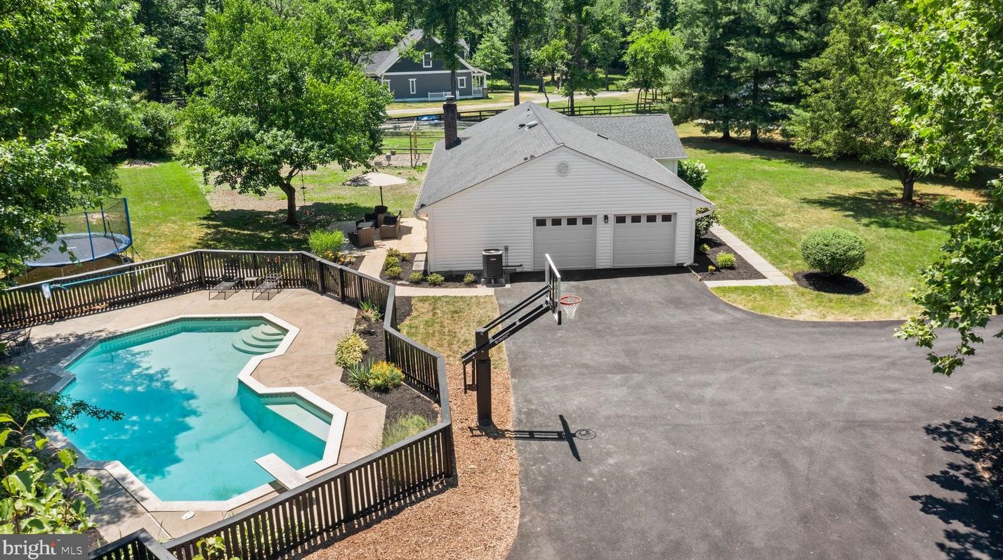 35159 Rosecroft Ln, Middleburg, VA 20117