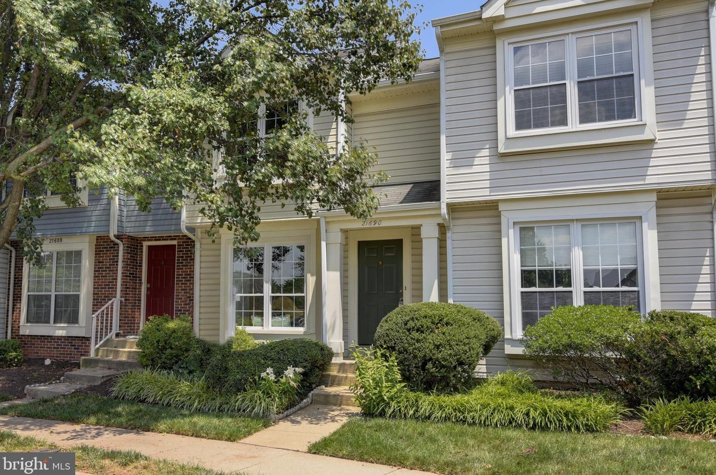 21690 Calamary Cir, Dulles, VA 20164