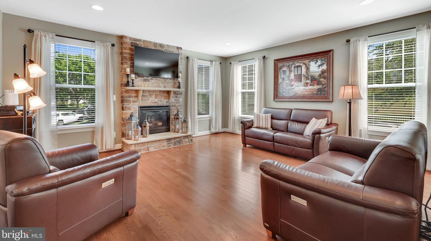 22357 Harrier Ln, Leesburg, VA 20175