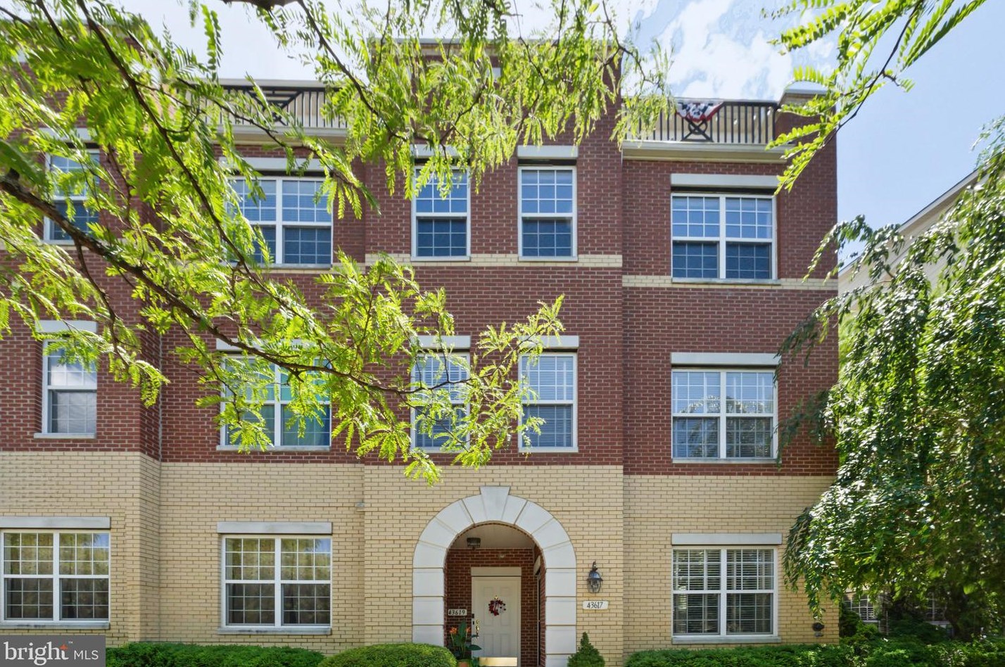 43617 Mcdowell Sq, Leesburg, VA 20176