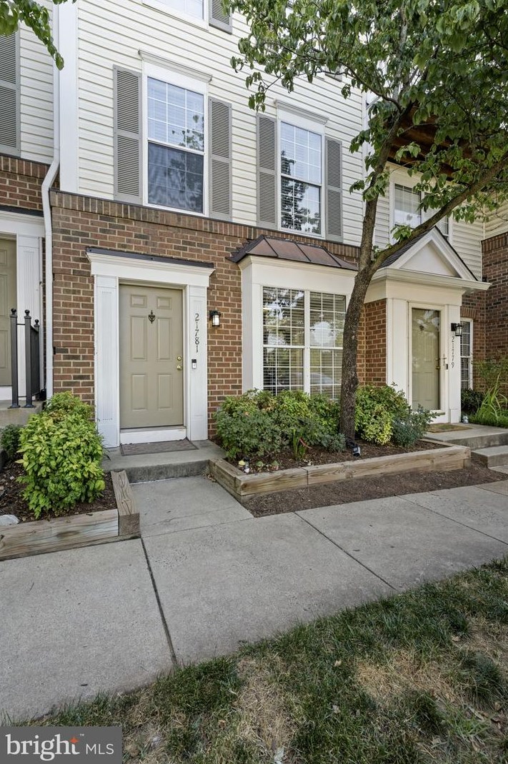 21781 Baldwin Square, Sterling, VA 20164