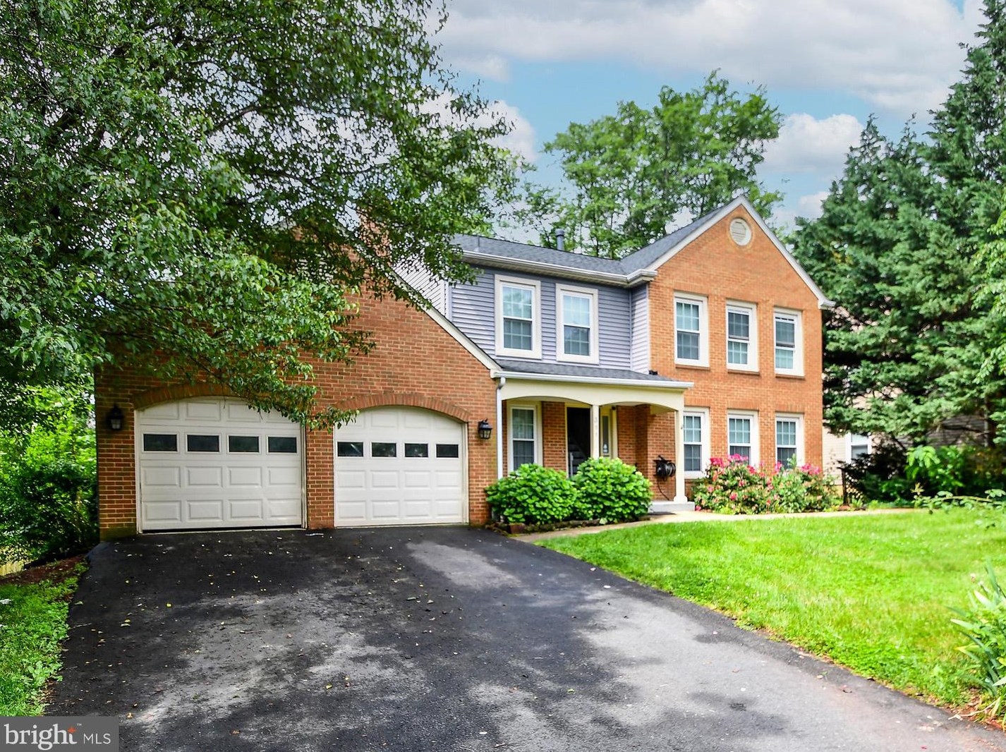 311 Tramore Ct, Sterling, VA 20164