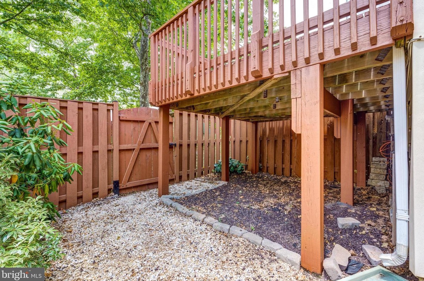 22017 Box Car Sq, Dulles VA  20166-3044 exterior