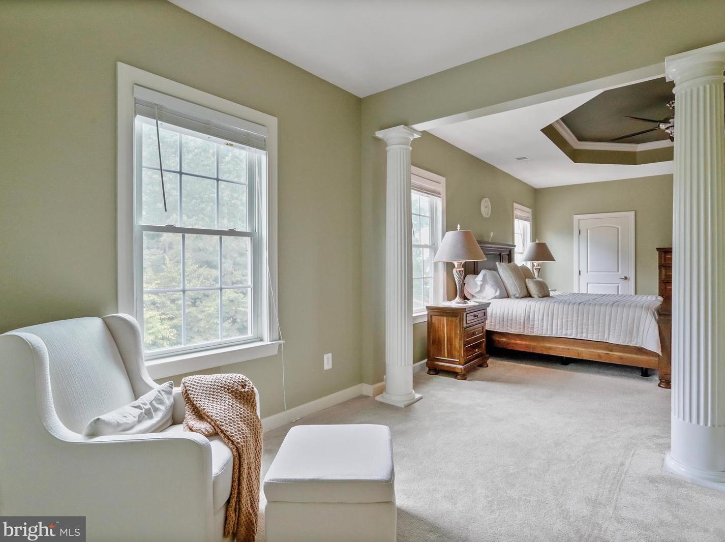 40594 Banshee Dr, Leesburg VA 20175-7514 exterior