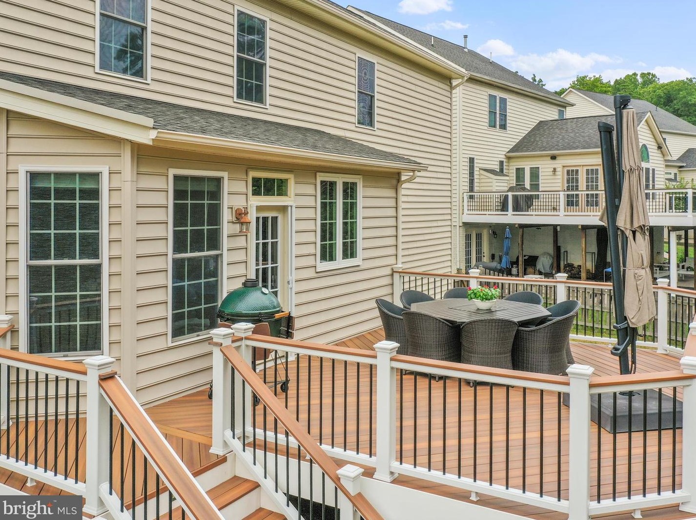 40594 Banshee Dr, Leesburg VA 20175-7514 exterior