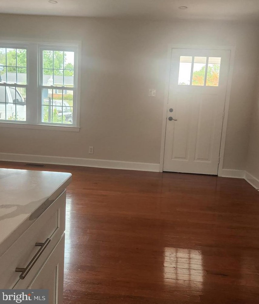 222 W Beech Rd, Dulles, VA 20164