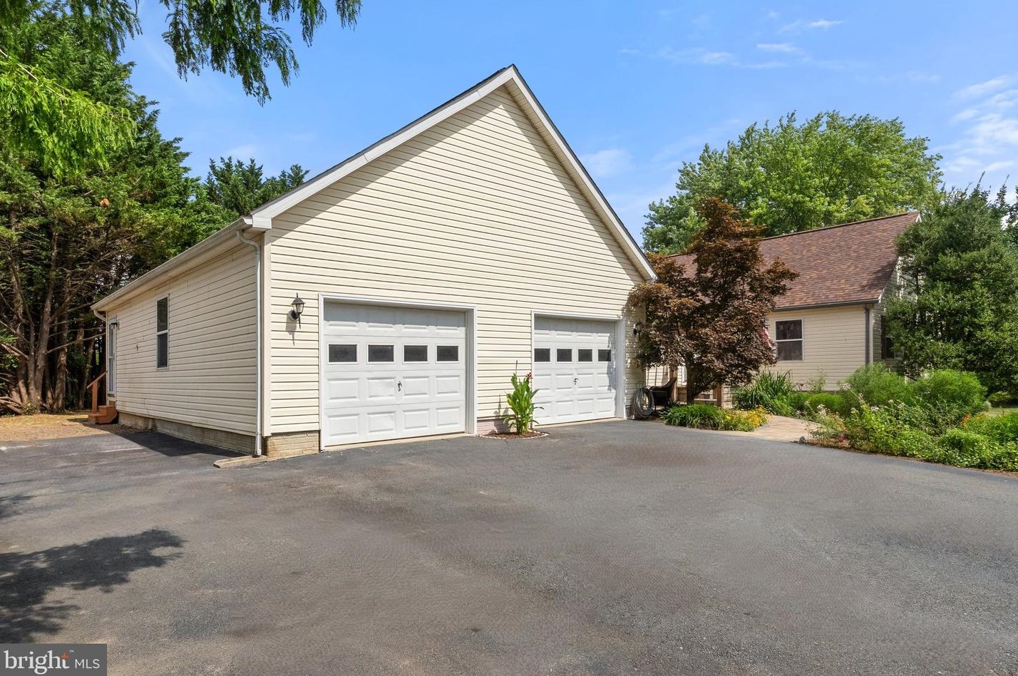 17795 Sands Rd, Hamilton, VA 20158