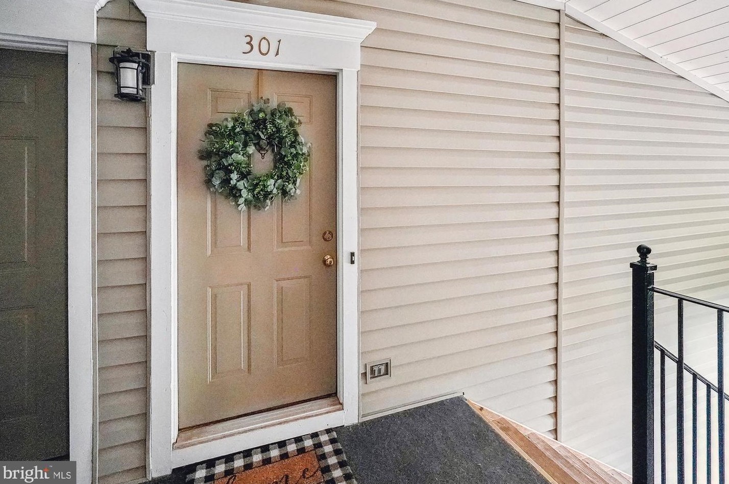 46944 Courtyard Sq #301, Dulles, VA 20164