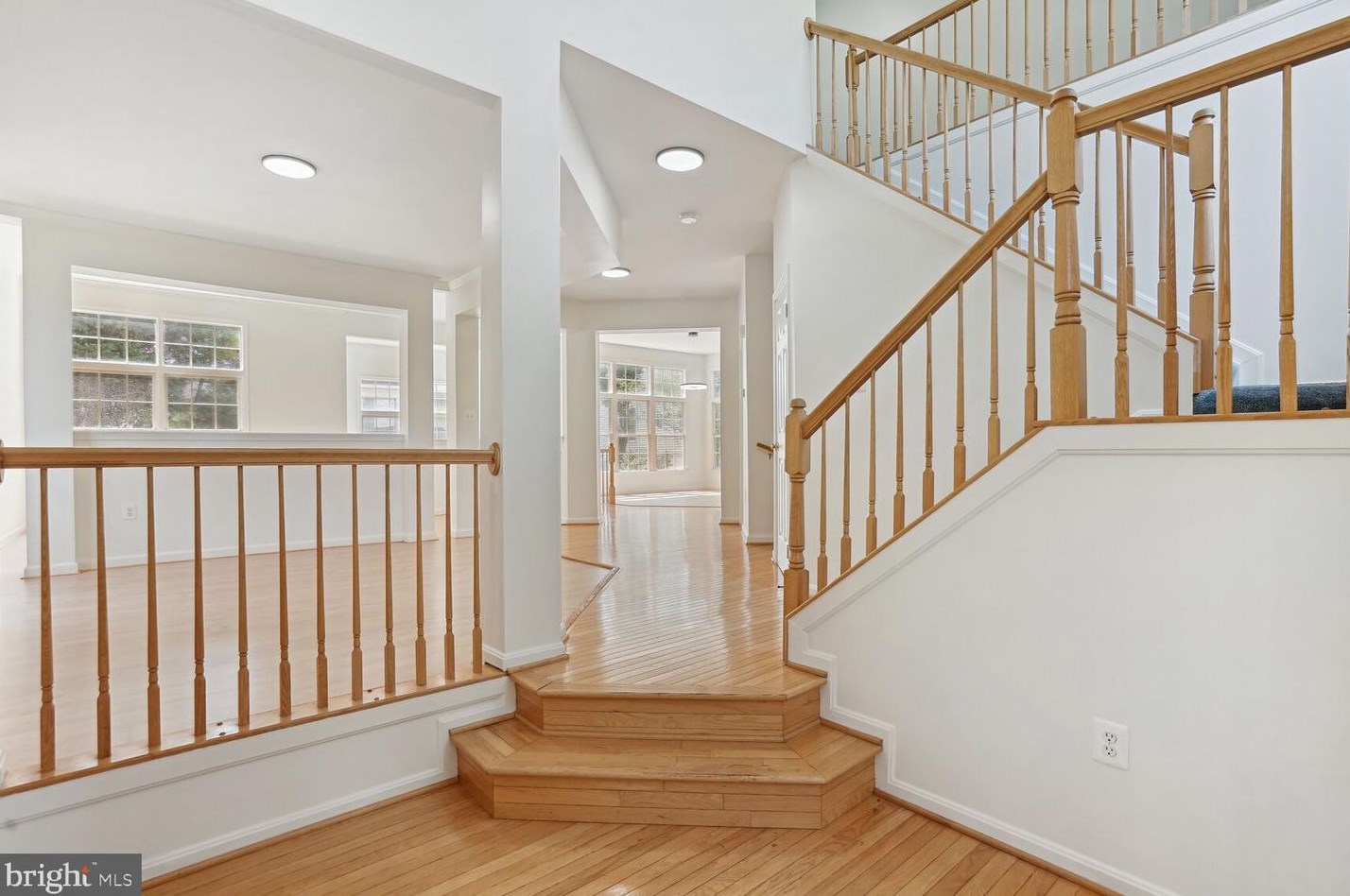 20890 Serenity Ct, Dulles, VA 20165