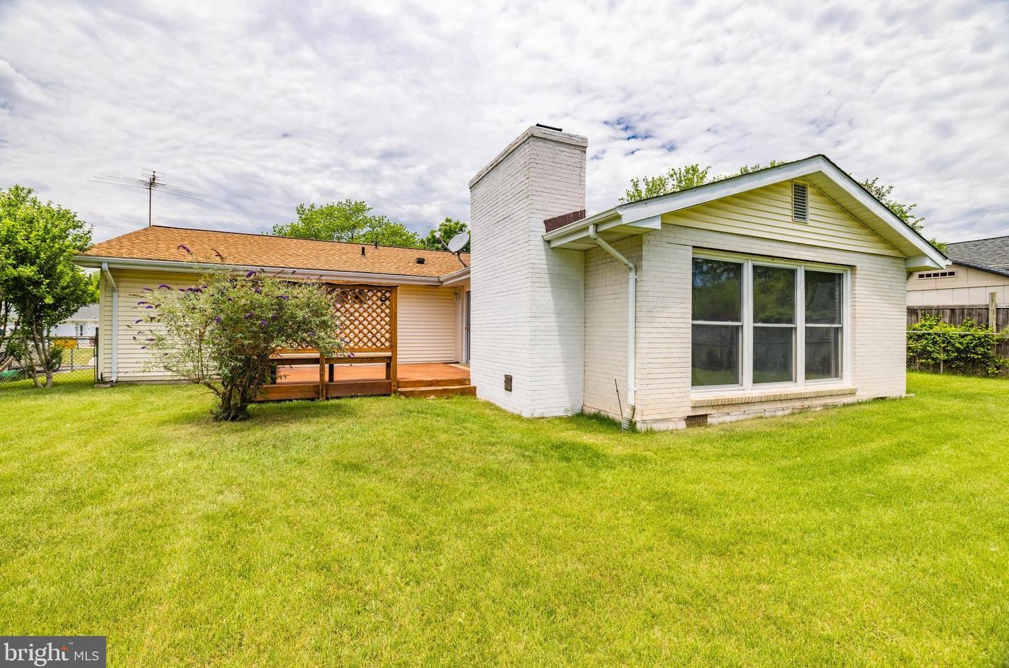 806 N Vernon St, Dulles, VA 20164