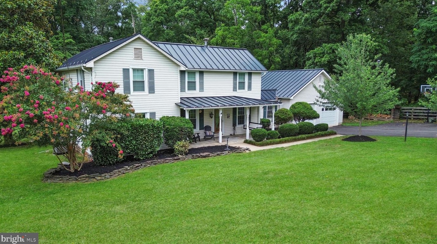 40349 Braddock Rd, Stone Ridge, VA 20105