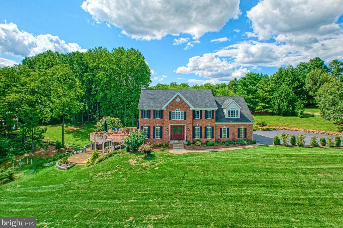 39833 Forsyth Ln, Leesburg, VA 20175