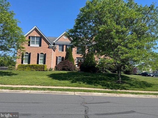 23370 Kerrisdale Way, Sterling, VA 20166