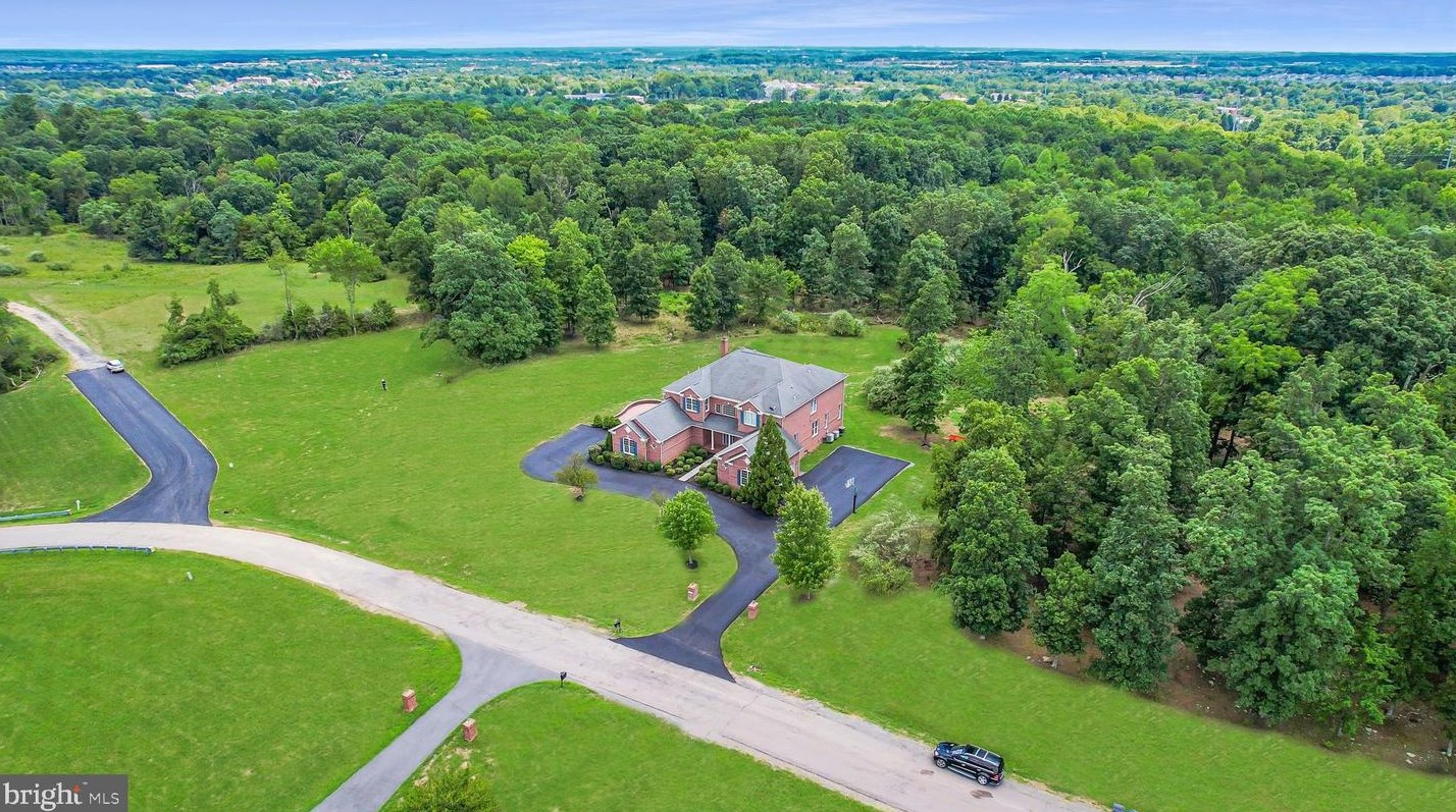 18116 Perthshire Ct, Leesburg, VA 20175