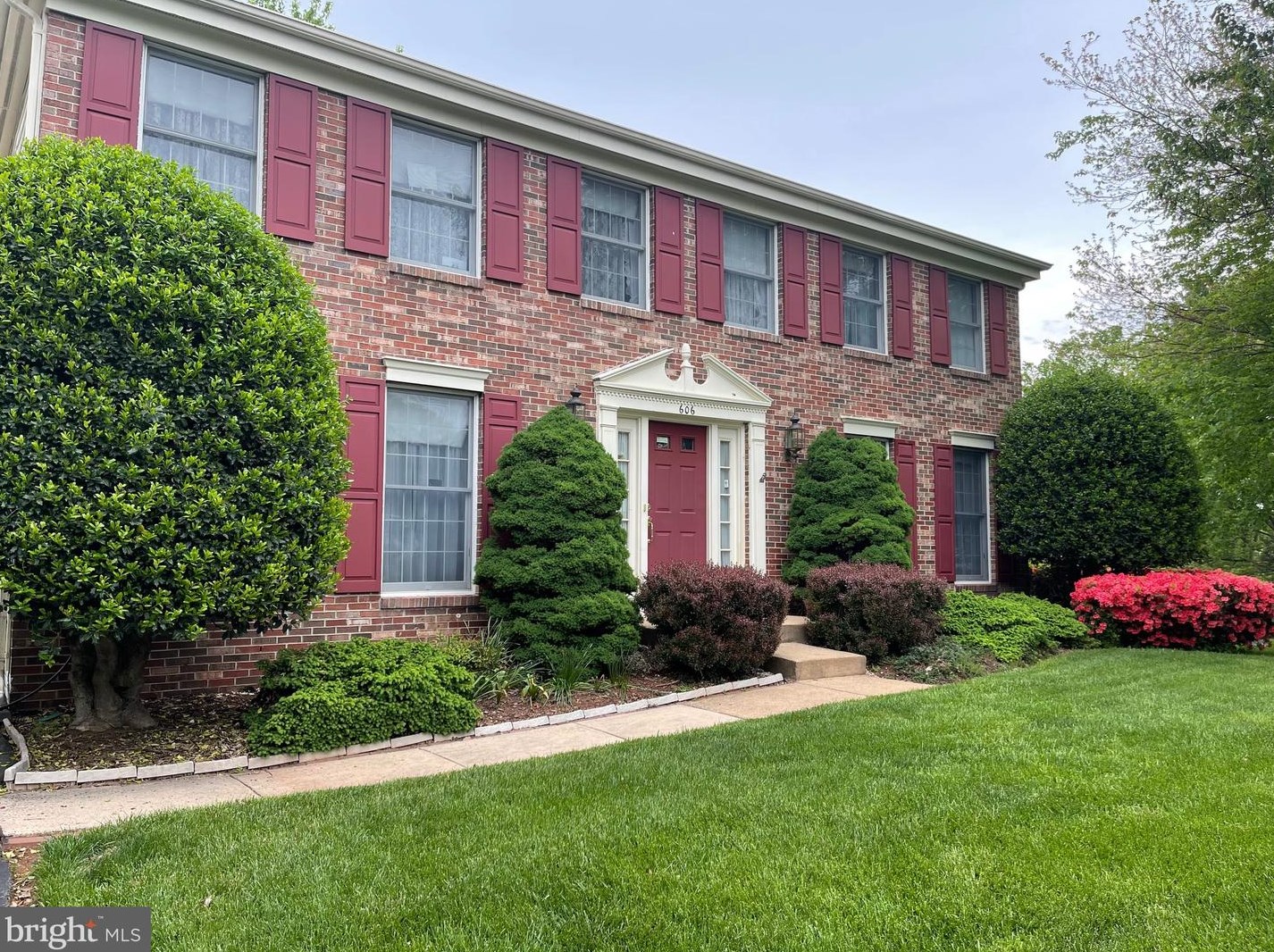 606 Jason Ct, Dulles, VA 20164